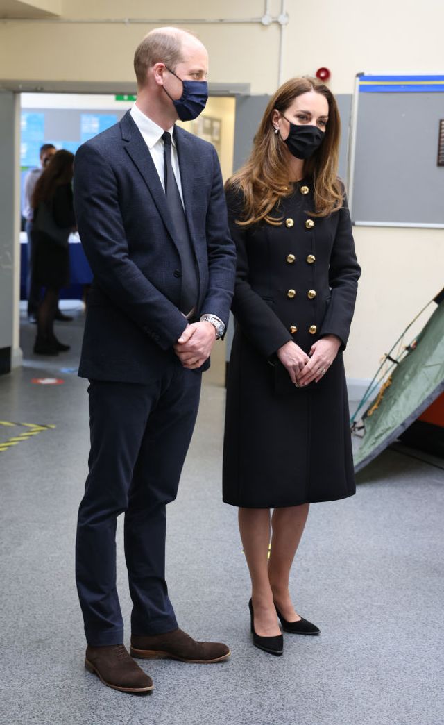 Первый выход Кейт Миддлтон и принца Уильяма после встречи с принцем Гарри - фото 512742