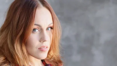 Alyosha приголомшила спокусливим фото у прозорій кофтинці без бюстгальтера