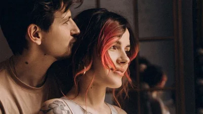 Більше не секрет: MamaRika засипала мережу кадрами з вагітним животиком