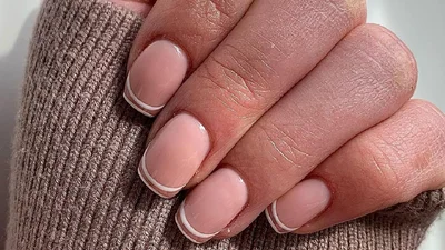 Контурний френч - свіжий та актуальний варіант класичного манікюру