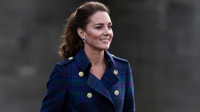 Икона стиля: 8 стильных образов Кейт Миддлтон с тура по Шотландии