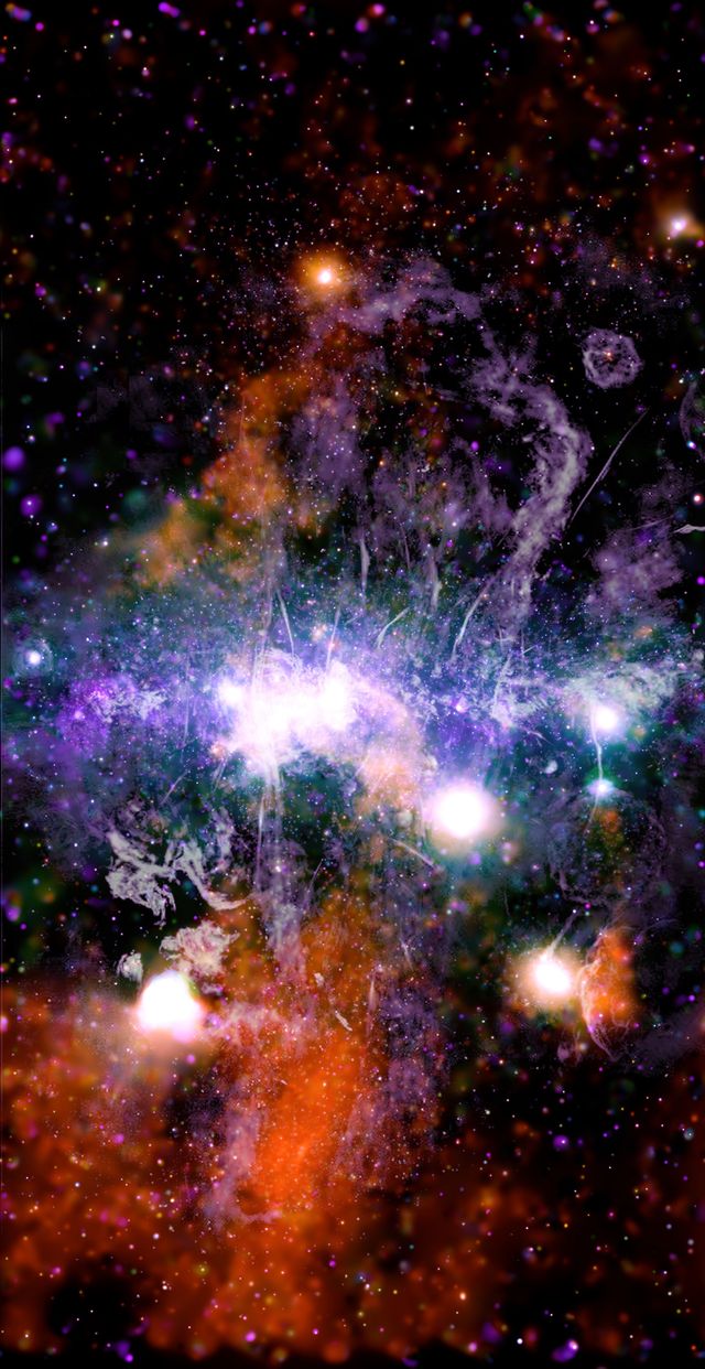 NASA показало детальне фото центру Чумацького Шляху - фото 516130