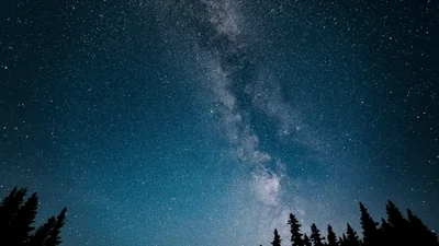 NASA показало детальное фото центра Млечного Пути