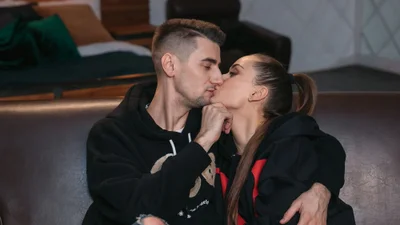 Олександр Еллерт натякнув на весілля з Ксенією Мішиною