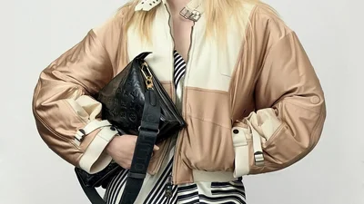 Больше не блондинка: актриса Софи Тернер изменила цвет волос