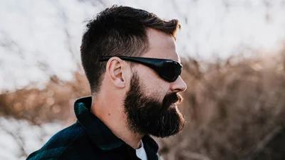 Парень хотел модную бородку, но все пошло не по плану, и теперь над ним все смеются