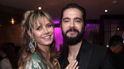 48-річна Гайді Клум опублікувала фото топлес, на якому цілує молодого чоловіка