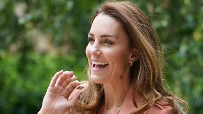 Образ дня: стильний і яскравий лук Кейт Міддлтон з джинсами