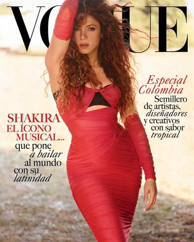Чувственная и эффектная: роскошная фотосессия Шакиры для Vogue - фото 517886