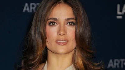 Сальма Гаєк зізналася, як збільшила груди, і це не творіння хірурга