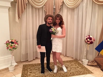 Ирина и Дмитрий Монатики показали архивные фото их свадьбы - фото 518394
