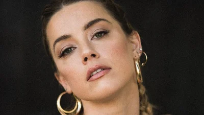 Неочікувано для всіх Ембер Герд вперше стала мамою