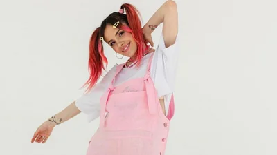 MamaRika подготовилась к рождению малыша и показала милую детскую