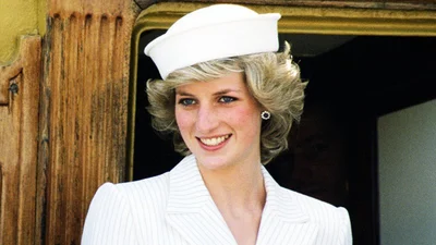 Брат принцеси Діани показав її дитяче фото, зроблене батьком