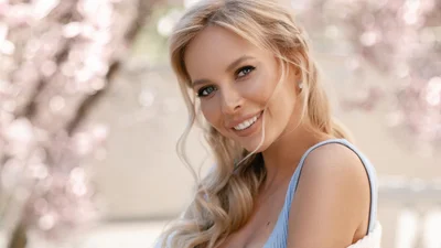 30-річна Юлія Думанська похизувалася стрункою фігурою в купальнику