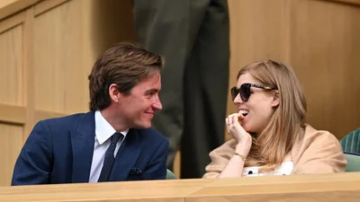 Перший вихід: вагітна принцеса Беатріс відвідала Вімблдонський турнір