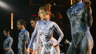 Тина Кароль опубликовала отснятый клип, который прятала 10 лет