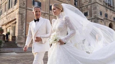 30-летняя племянница принцессы Дианы вышла замуж за 62-летнего миллиардера