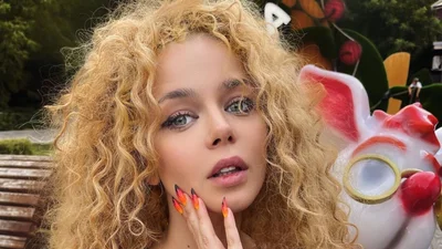 Аліна Гросу в купальнику показала, як відпочиває з коханим в Одесі