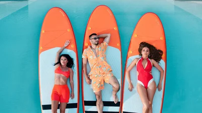 "Papa": Sickotoy, Elvana Gjata и INNA выпустили клип для шикарных летних вечеринок