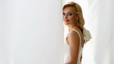 "Не кохав": у новому кліпі Ірина Федишин в образі нареченої заспівала разом з чоловіком