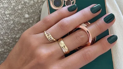 Nail-мастер голливудских звезд показала, как сделать безупречный маникюр дома