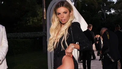 Модель, яка відпочивала з чоловіком принцеси Євгенії голяка, прокоментувала ситуацію