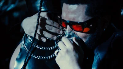 Он вернулся: The Weeknd презентовал новый клип "Take My Breath"