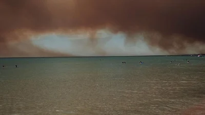 Зрелищный снимок украинского фотографа из горящей Турции стал вирусным