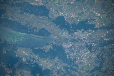 Олимпийский, Борисполь и Киевское море: NASA сняло роскошные виды Киева из космоса - фото 521447