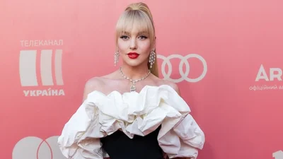 Оля Полякова объявила дату премьеры своего первого фильма