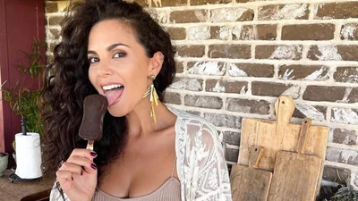 Сколько NK, MONATIK, Потап, Полякова и Dzidzio зарабатывают на рекламе мороженого