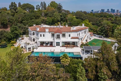 The Weeknd купил дом за 70 млн долларов, и вот какой он внутри - фото 522070