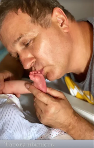 Юрій Горбунов опублікував перше та дуже ніжне фото з новонародженим сином - фото 522118