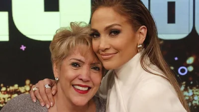 Мама Дженнифер Лопес снялась в прикольной рекламе с Беном Аффлеком