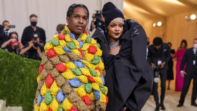 Перший вихід Ріанни і ASAP Rocky на червону доріжку у статусі пари