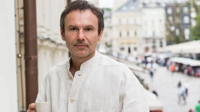 Святослав Вакарчук показал стальной пресс, и никто не ожидал, что звезда в такой форме