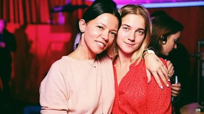 Донька Ірини Горової показала її архівні фото, на яких продюсерка ще зовсім юна