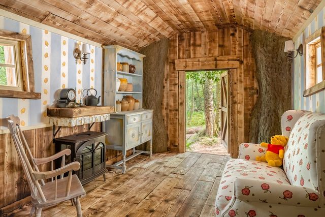 На Airbnb можно арендовать домик Винни Пуха - фото 524558