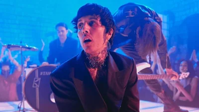 Відомі рокери "Bring Me The Horizon" показали кліп, який знімали в Києві