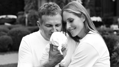 Катя Осадчая и Юрий Горбунов умилили сеть фото с маленьким сыном