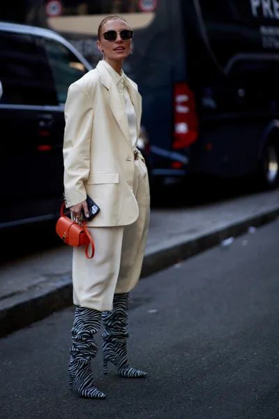 Осіннє натхнення: вуличний стиль на Тижні моди в Мілані - фото 525501