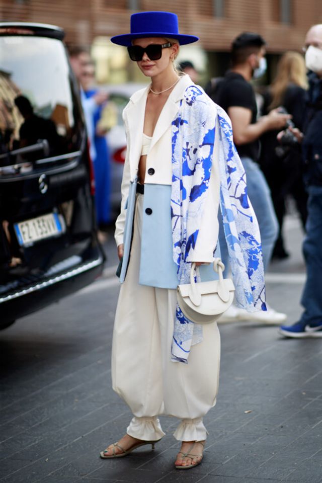 Осіннє натхнення: вуличний стиль на Тижні моди в Мілані - фото 525510