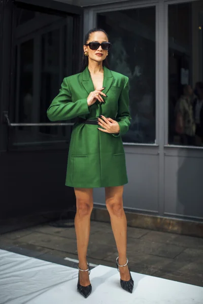 Осіннє натхнення: вуличний стиль на Тижні моди в Мілані - фото 525532