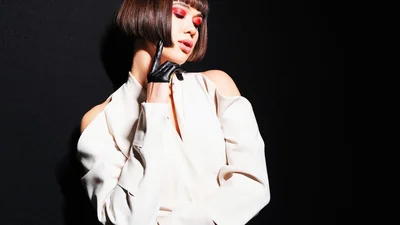 Lida Lee зізналася, що ледь не зробила пластику грудей