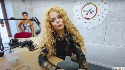 Что в сумке у певицы Алины Гросу?