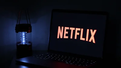 Назвали найпопулярніші фільми та серіали Netflix