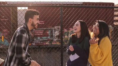 Дівчата розповіли про забавні спроби хлопців пофліртувати з ними