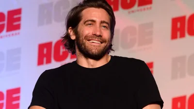 Актор Джейк Джилленгол відповів на чутки про весілля