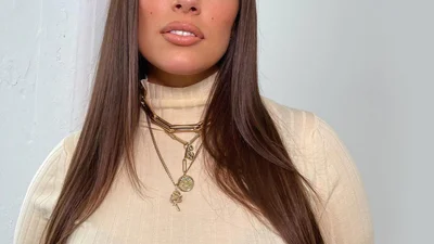 Беременная Эшли Грэм показала фото, на которых позирует голая